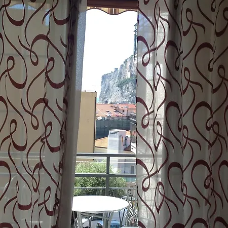 Appartamento Casa Margherita 2, Con Box X Auto E Bike Finale Ligure