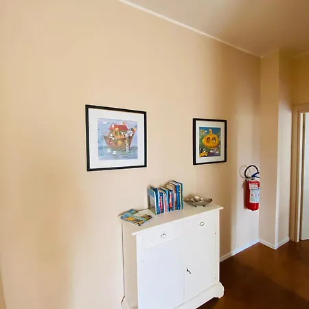 Casa Margherita 2, Con Box X Auto E Bike Apartment