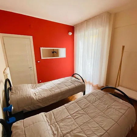 Lägenhet Casa Margherita 2, Con Box X Auto E Bike