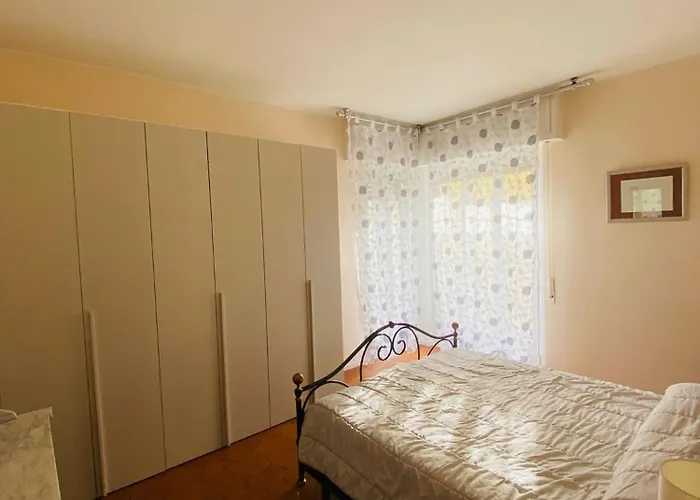 Lägenhet Casa Margherita 2, Con Box X Auto E Bike