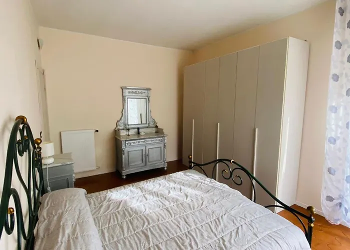 Lägenhet Casa Margherita 2, Con Box X Auto E Bike *